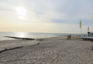 Udsigt over en fredelig strand ved Beach house 'Dishoek 60' på Welcome.in, Zeeland, Nederlandene.