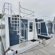 Flydende husbåd i marinaen, Harbour Lodge Amsterdam, Marina Parcs, Nederländerne, moderne design