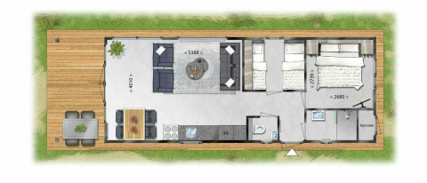 Grondplan van een tiny house met woonkamer, keuken, twee slaapkamers, badkamer en houten terras.