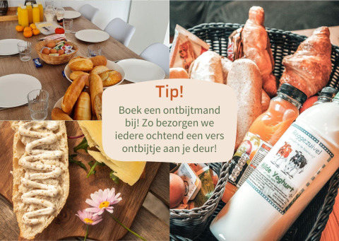 Bord dækket til morgenmad med friske rundstykker, juice og yoghurt på Wellness Lodge i Holland.