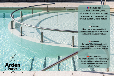 Cartel de bienvenida junto a la piscina en Arden Parks - Signy l'Abbaye, Francia, en Stardust 40 Family Lodge.